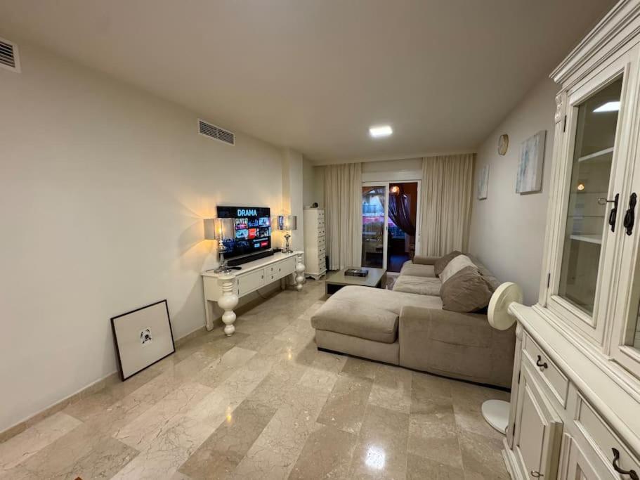 דירות Sitio de Calahonda Eden Golf 4 - Riviera Del Sol מראה חיצוני תמונה